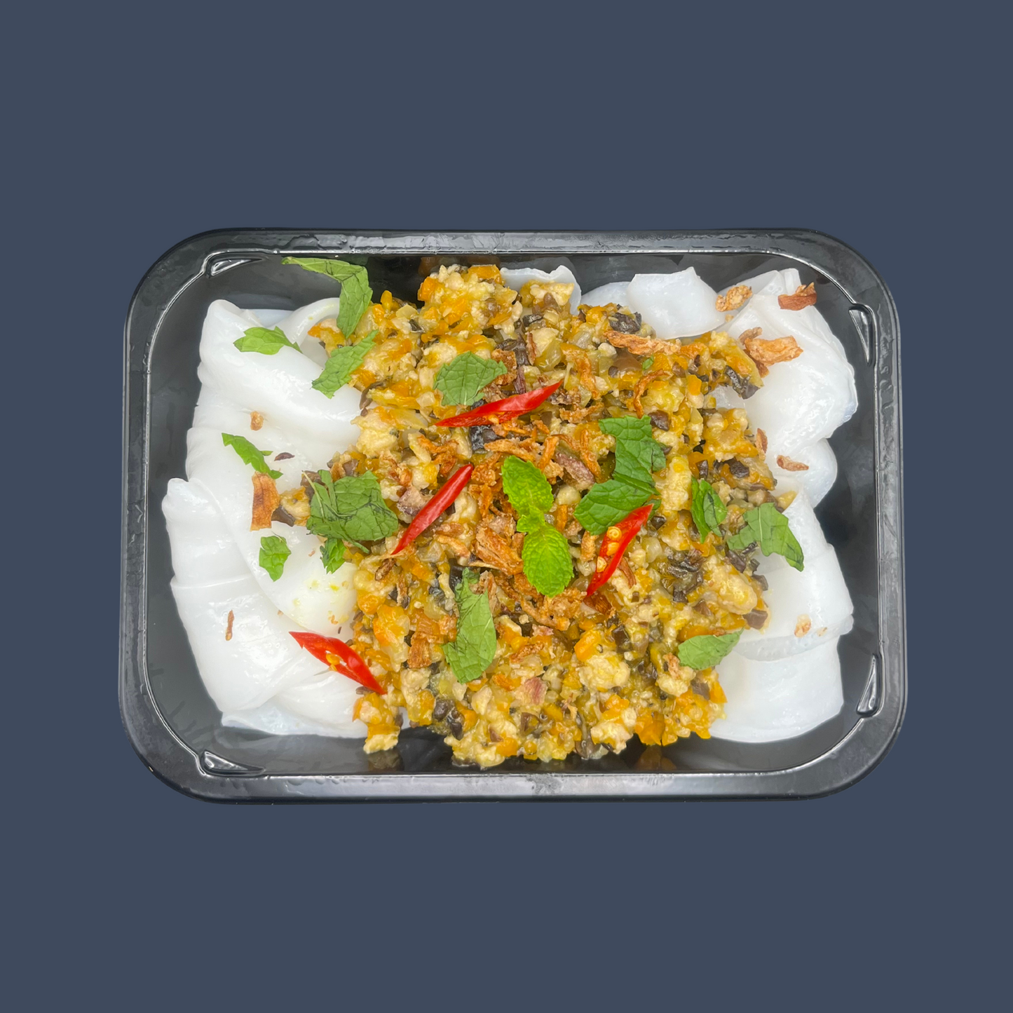 Chicken Banh Cuon (416 cal)