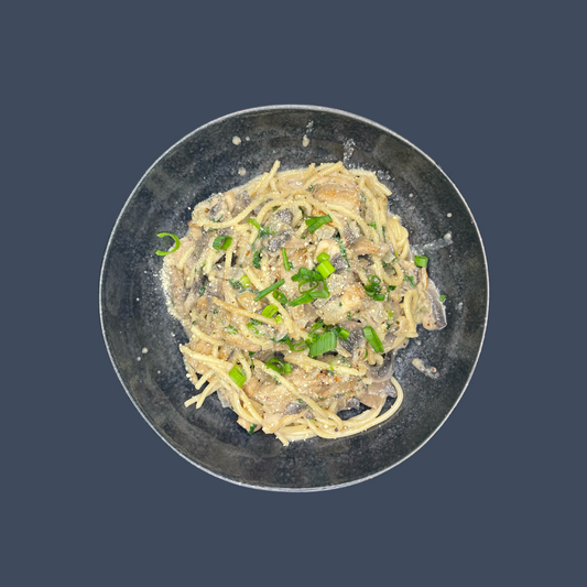 Spaghetti Pollo e Funghi (Chicken & Mushroom spaghetti) 410cal